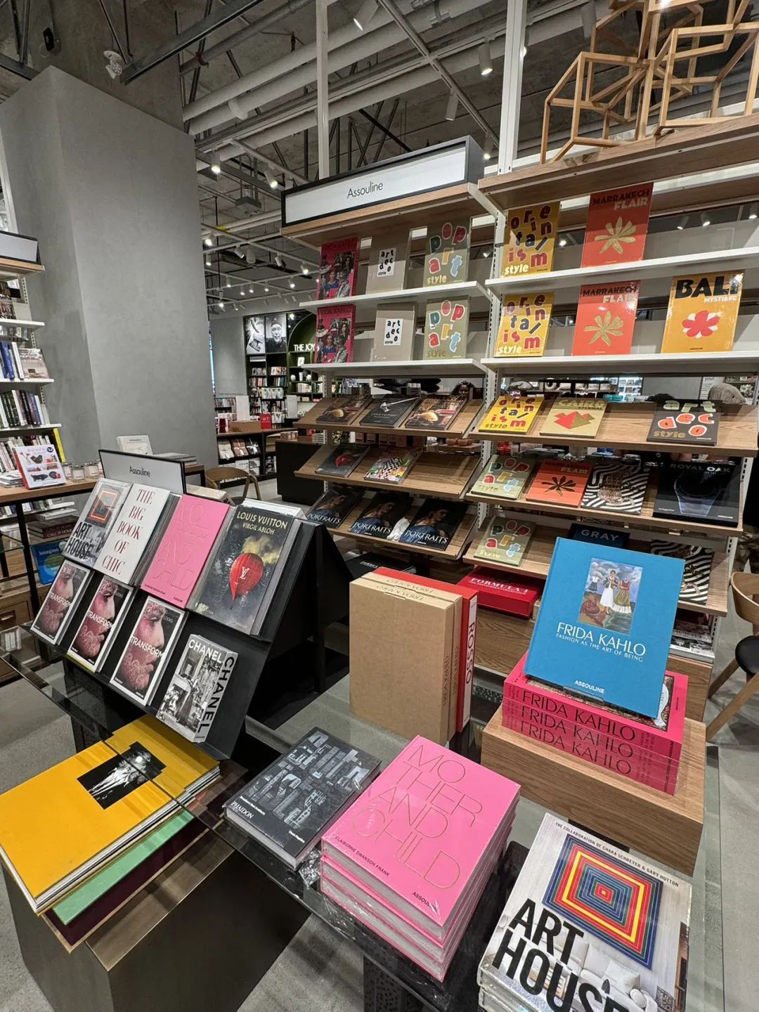 City不City啊~多伦多网红打卡新地标The Well：城市街溜子暴走传说中的“三里屯”