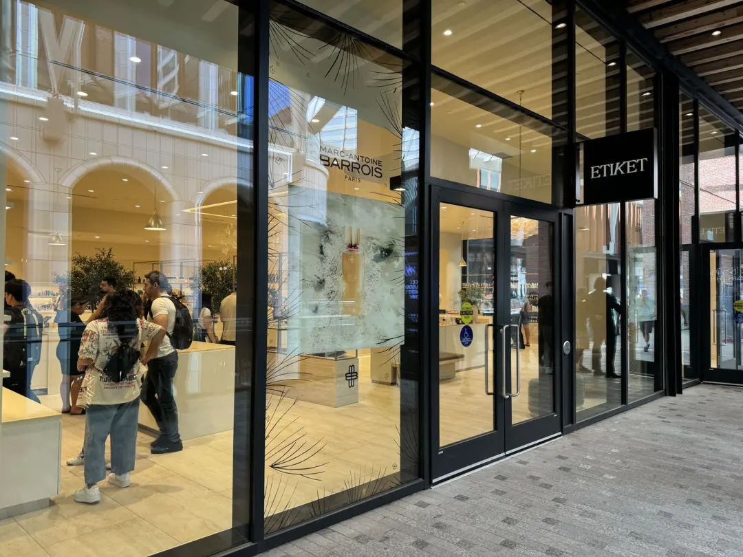 City不City啊~多伦多网红打卡新地标The Well：城市街溜子暴走传说中的“三里屯”