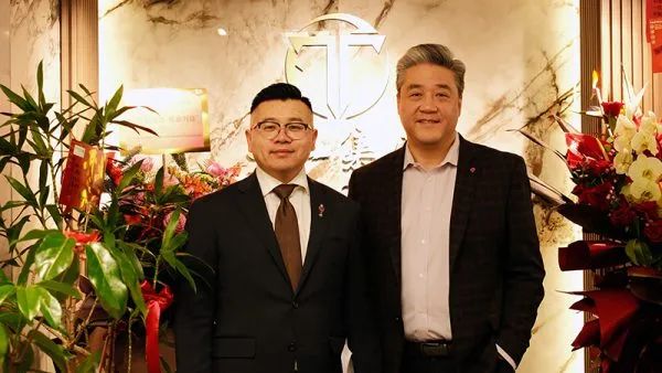 维多利亚教育集团携手天一集团万锦新家园揭牌典礼盛况空前,喜贺26周年! 维多利亚教育集团携手天一集团万锦新家园揭牌典礼盛况空前,喜贺26周年!