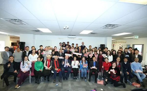 维多利亚教育集团携手天一集团万锦新家园揭牌典礼盛况空前,喜贺26周年! 维多利亚教育集团携手天一集团万锦新家园揭牌典礼盛况空前,喜贺26周年!