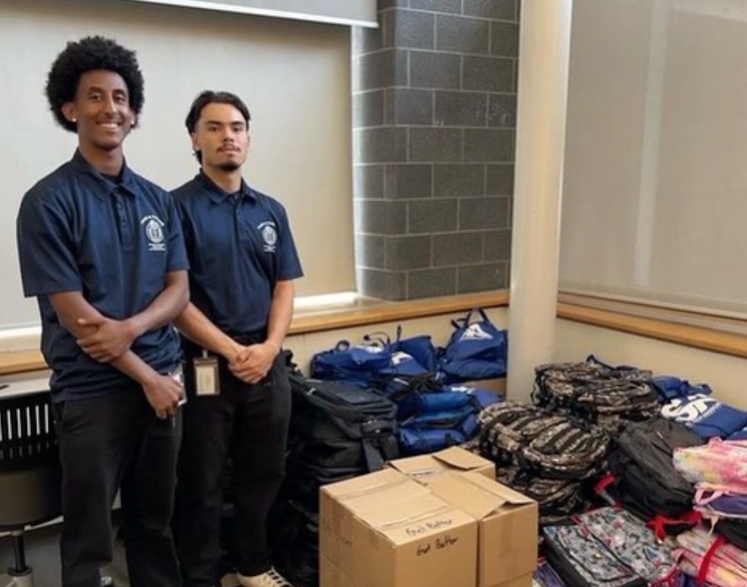 想当警察的中学生快来了解一下:多伦多警局正在招聘暑期工 想当警察的中学生快来了解一下:多伦多警局正在招聘暑期工